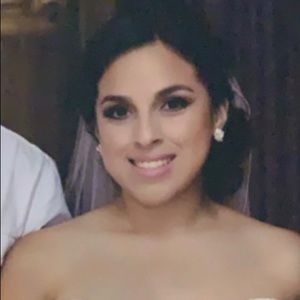 Meet your Posher, Yesenia